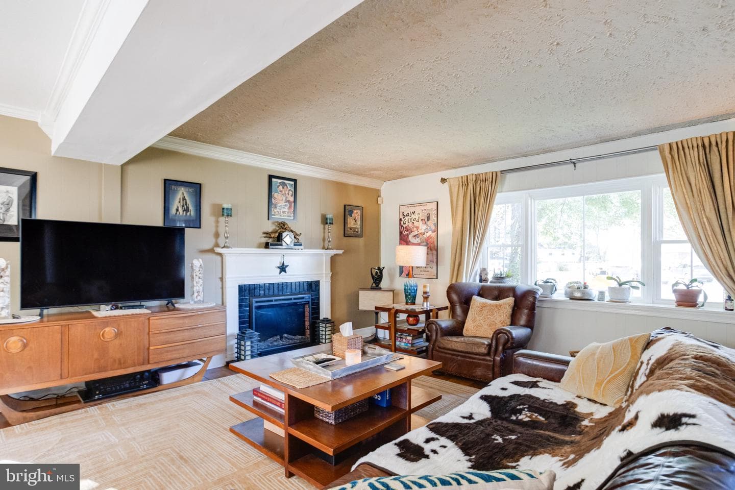 221 Kershaw Court photo 9