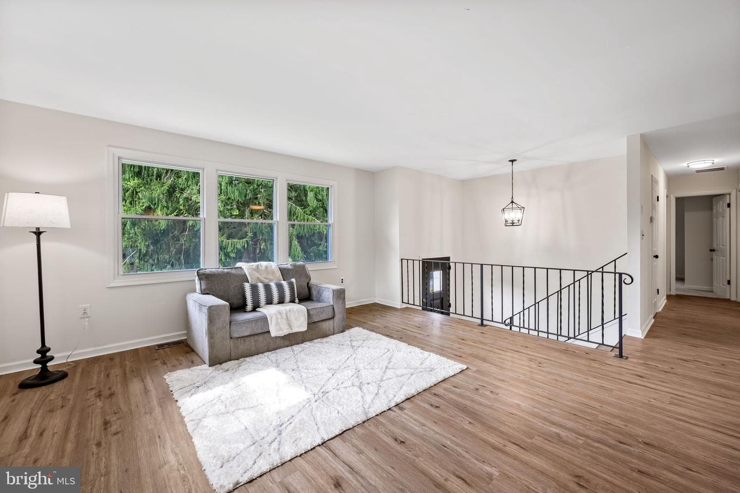 3502 Lark Drive photo 4