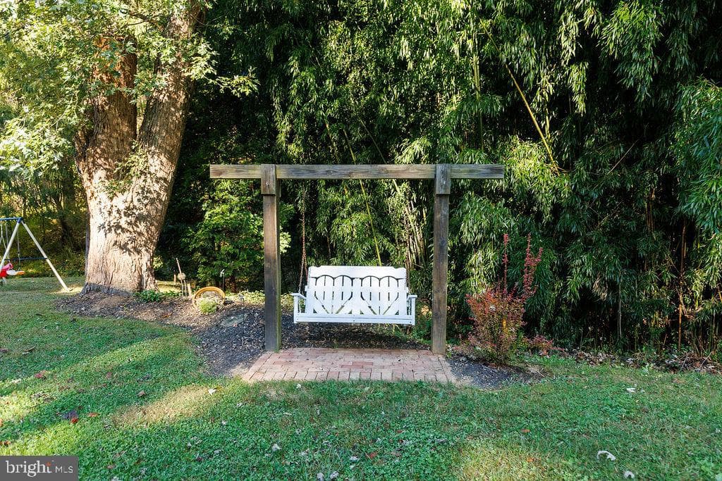 16 Cherry Hill Road photo 6