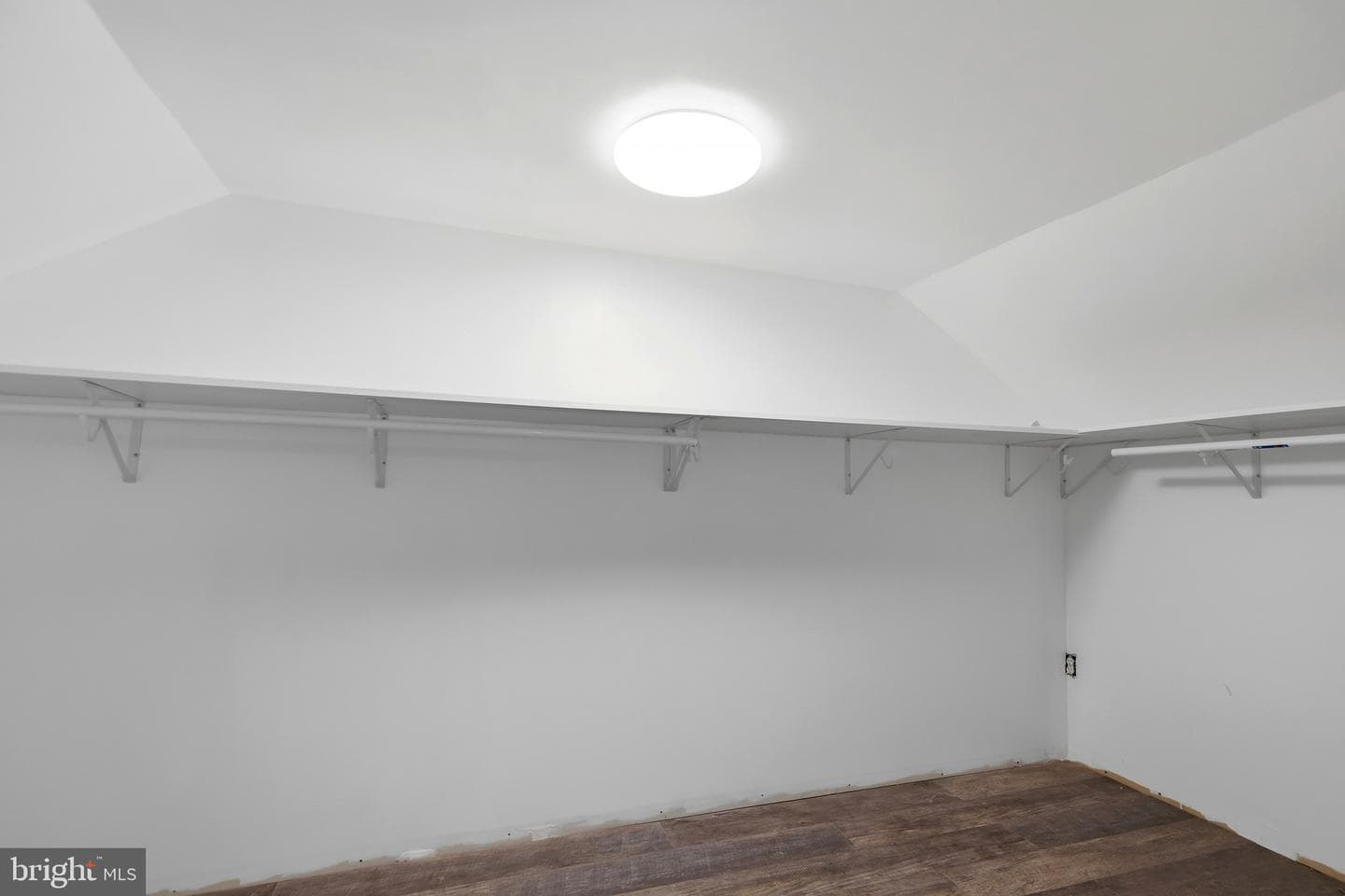 1602 Thornwood Court photo 36
