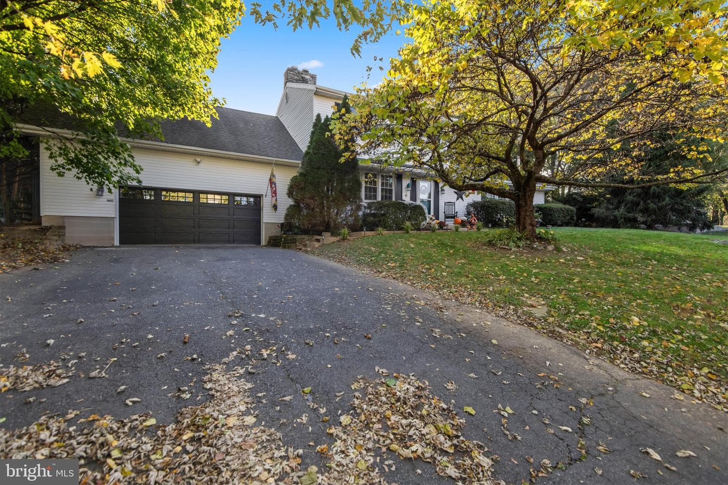 1602 Thornwood Court photo 5