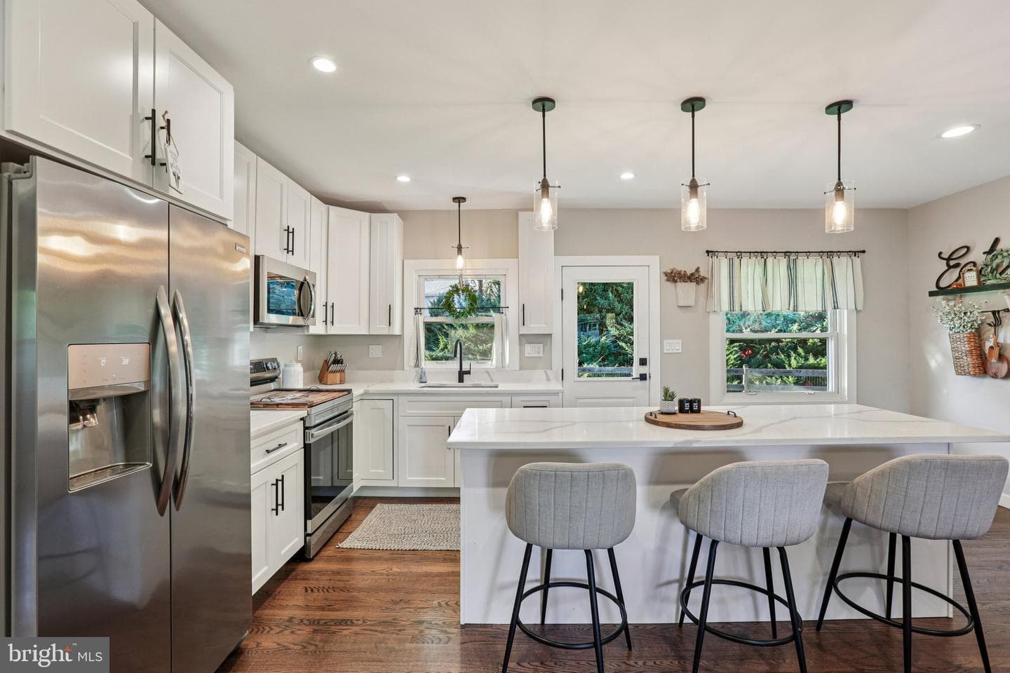 110 Meadow Road photo 7