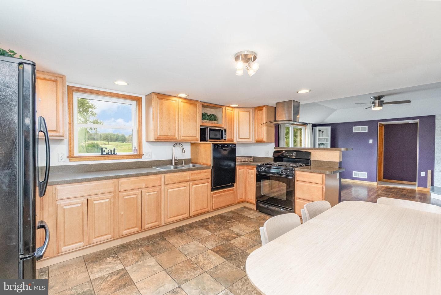753 Gilbert Road photo 12
