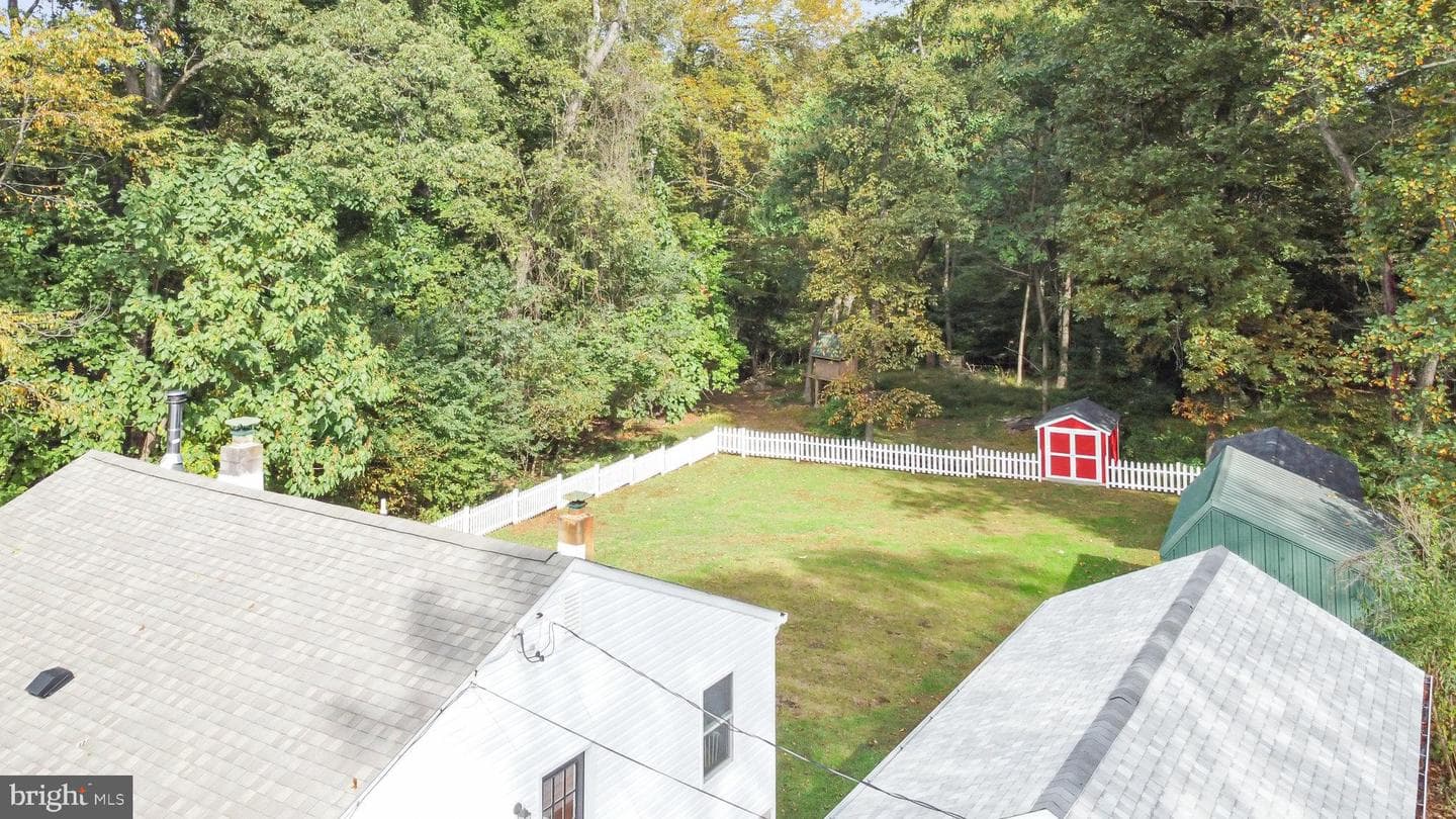 753 Gilbert Road photo 29