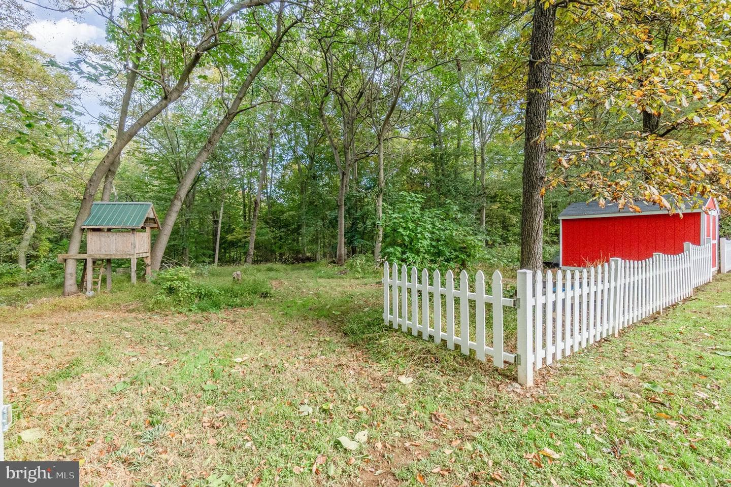 753 Gilbert Road photo 33
