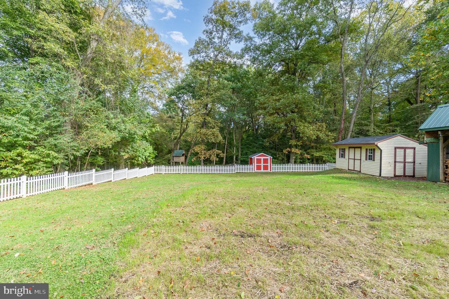 753 Gilbert Road photo 34