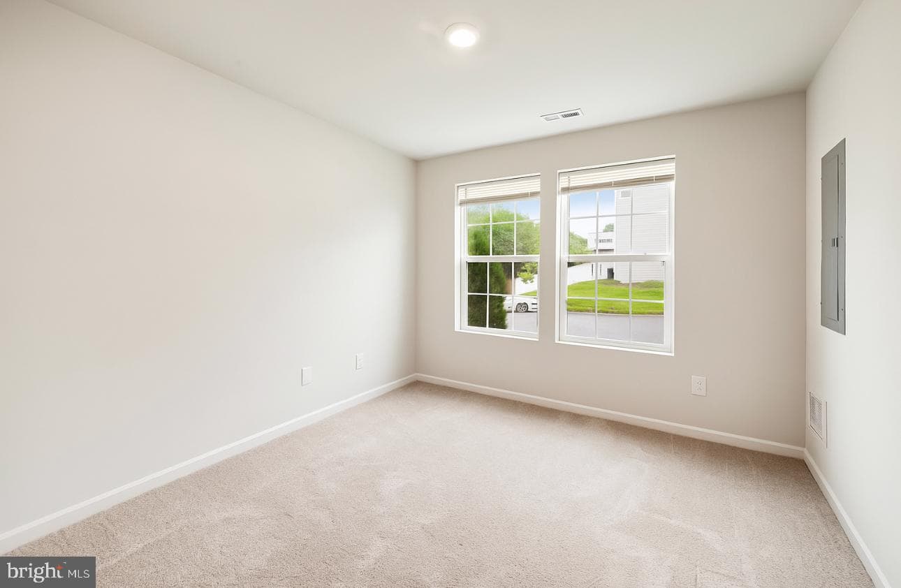 403 Dryden Road photo 22
