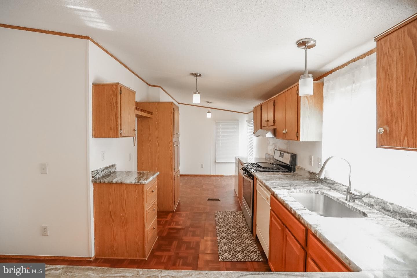 1822 Emily Drive photo 3