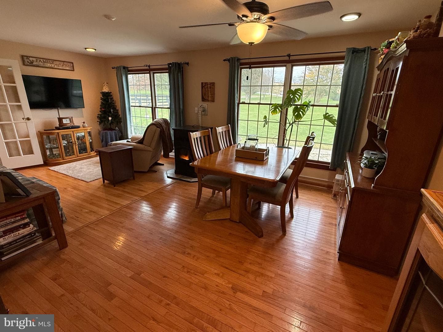 908 Priestford Road photo 15
