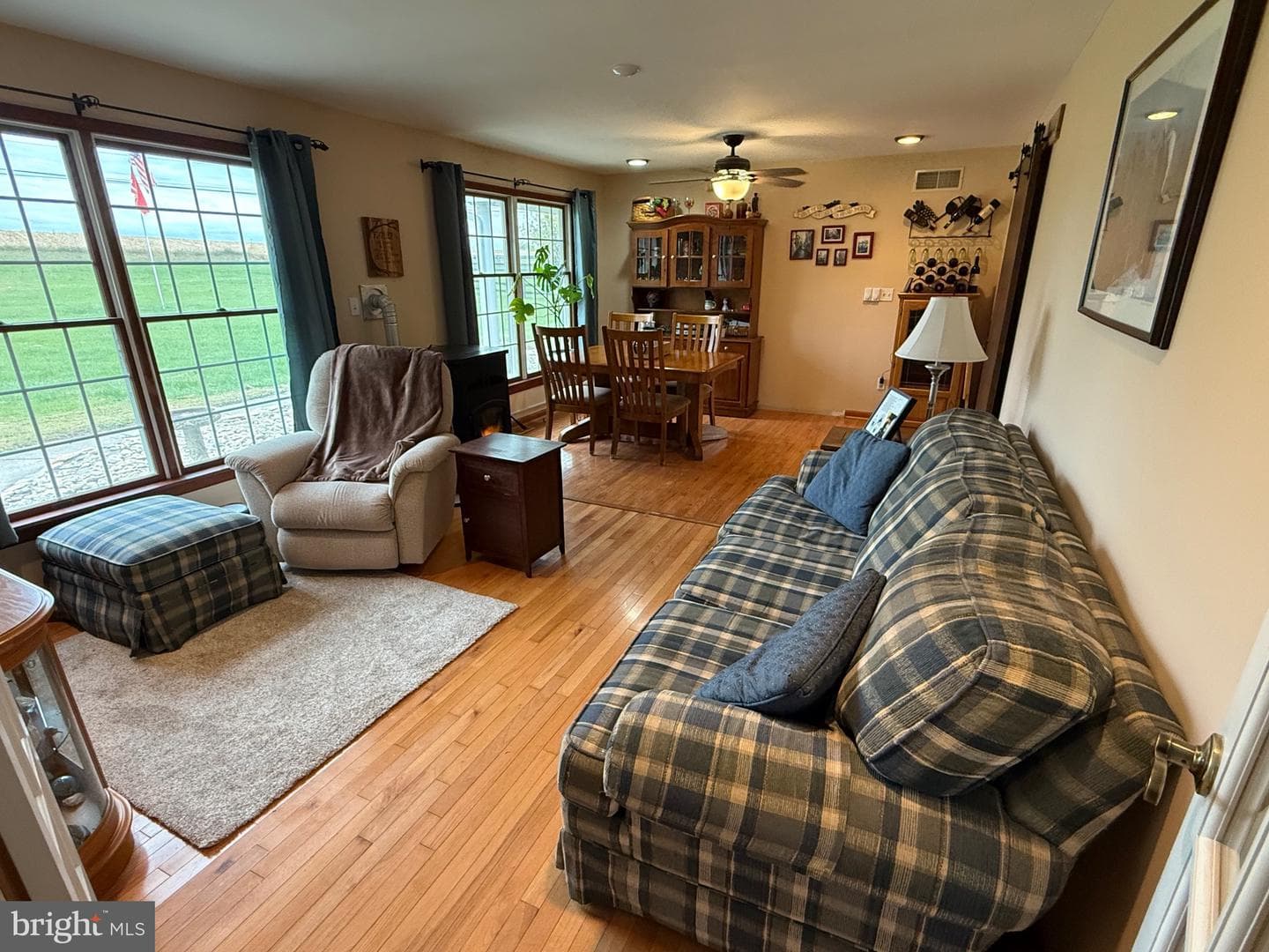 908 Priestford Road photo 16