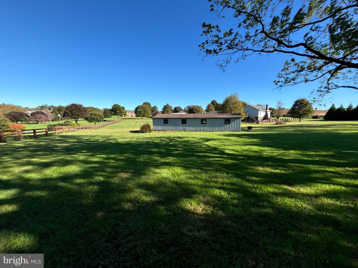 908 Priestford Road photo 42