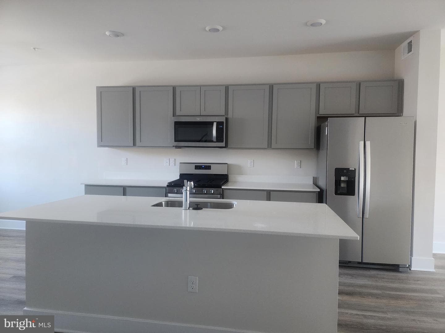 231 Joppa Farm Road photo 6