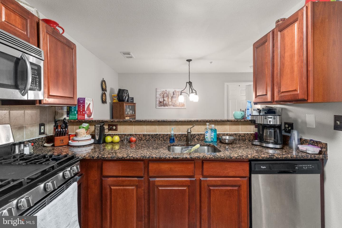 304 Canterbury Road #304-K photo 3