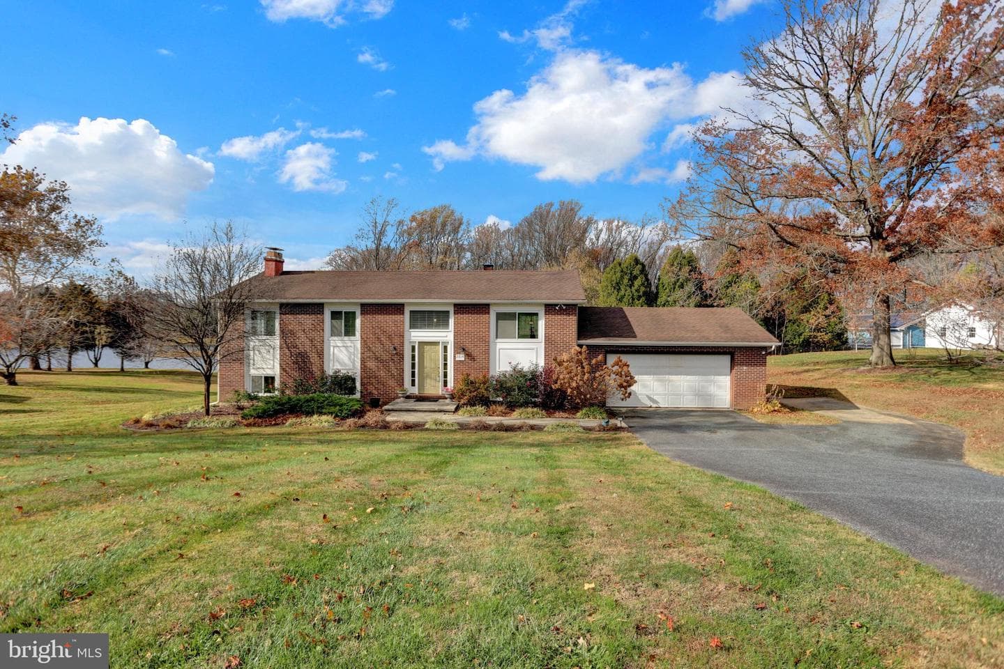 2814 College View Drive photo 2