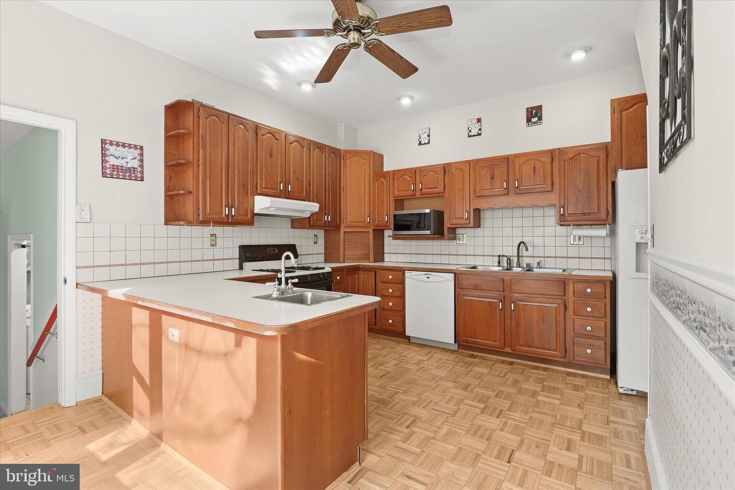 218 S Union Avenue photo 27