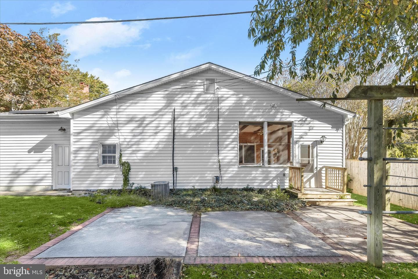 218 S Union Avenue photo 65