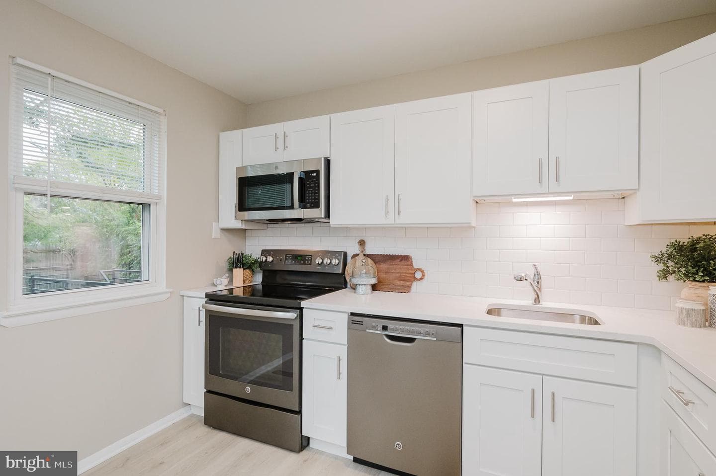 1454 Harford Square Drive photo 13