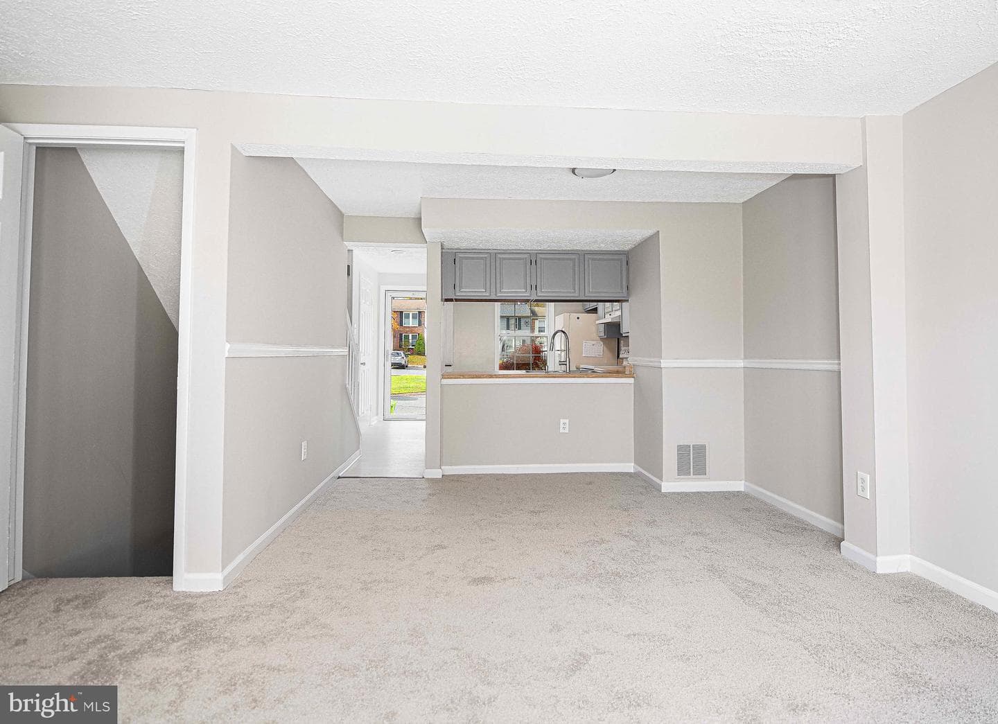 2521 Merrick Court photo 7