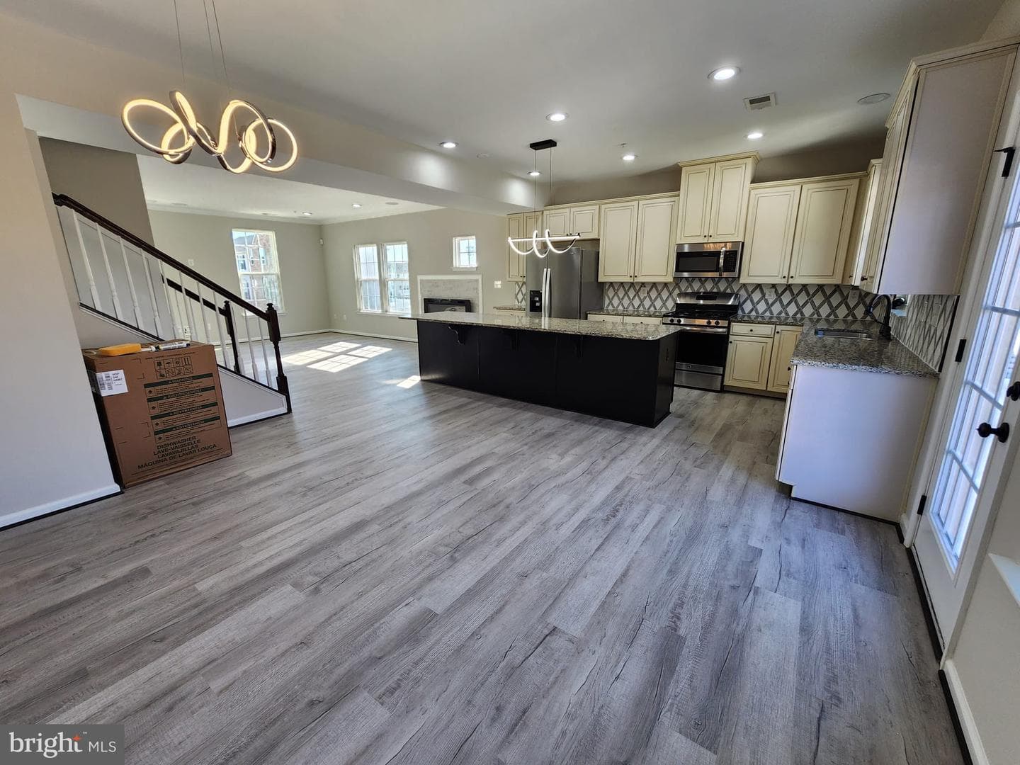 1682 Minqua Street photo 6