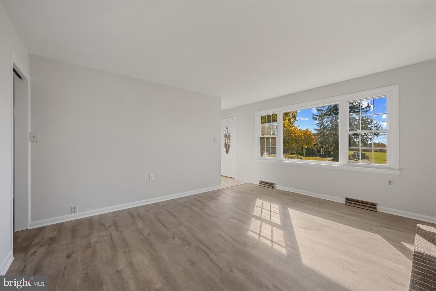 2106 Schuster Road photo 11