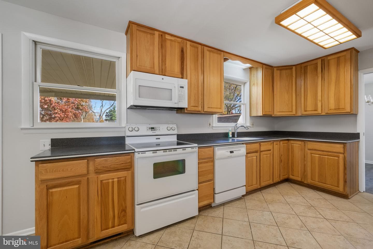 2106 Schuster Road photo 8