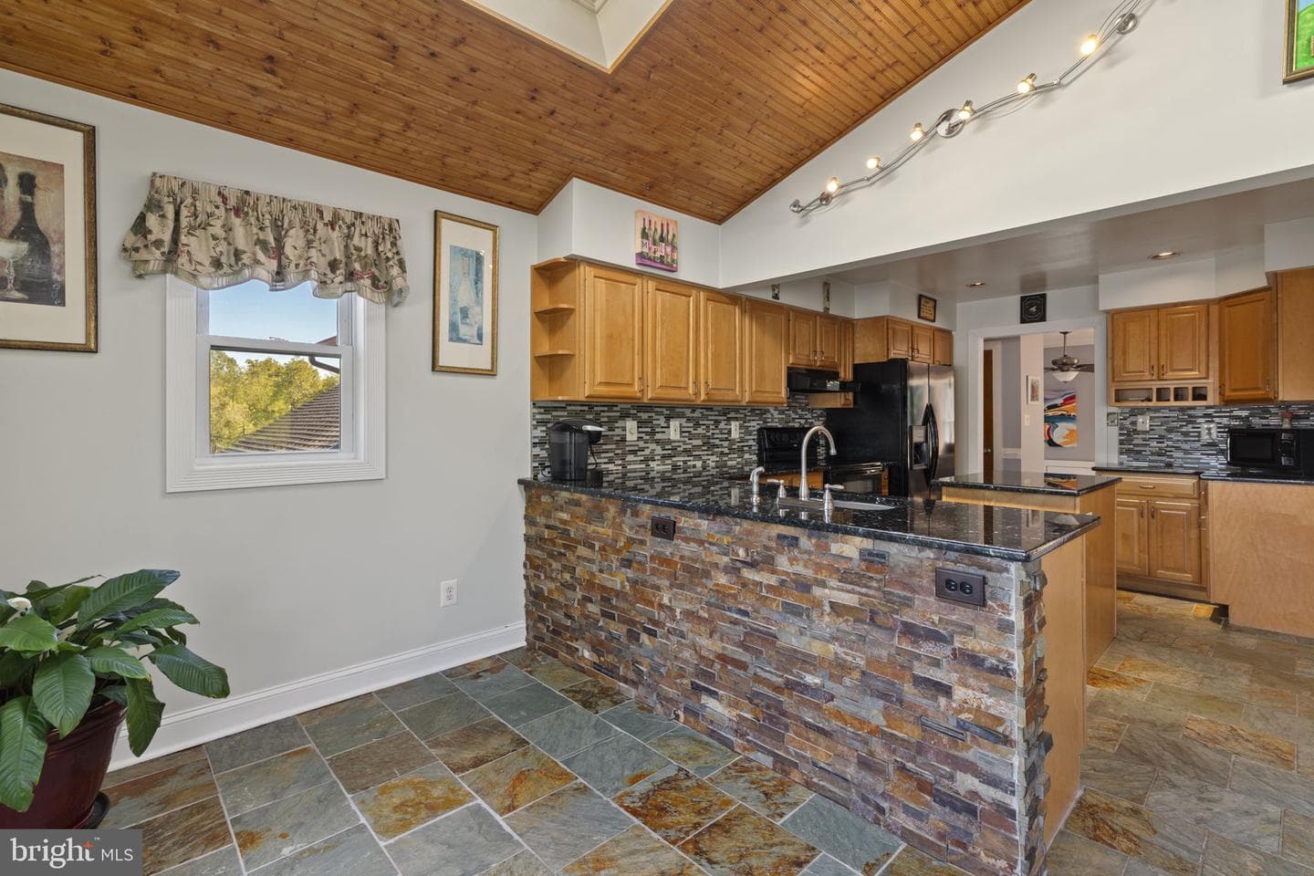 1502 Boggs Road photo 9