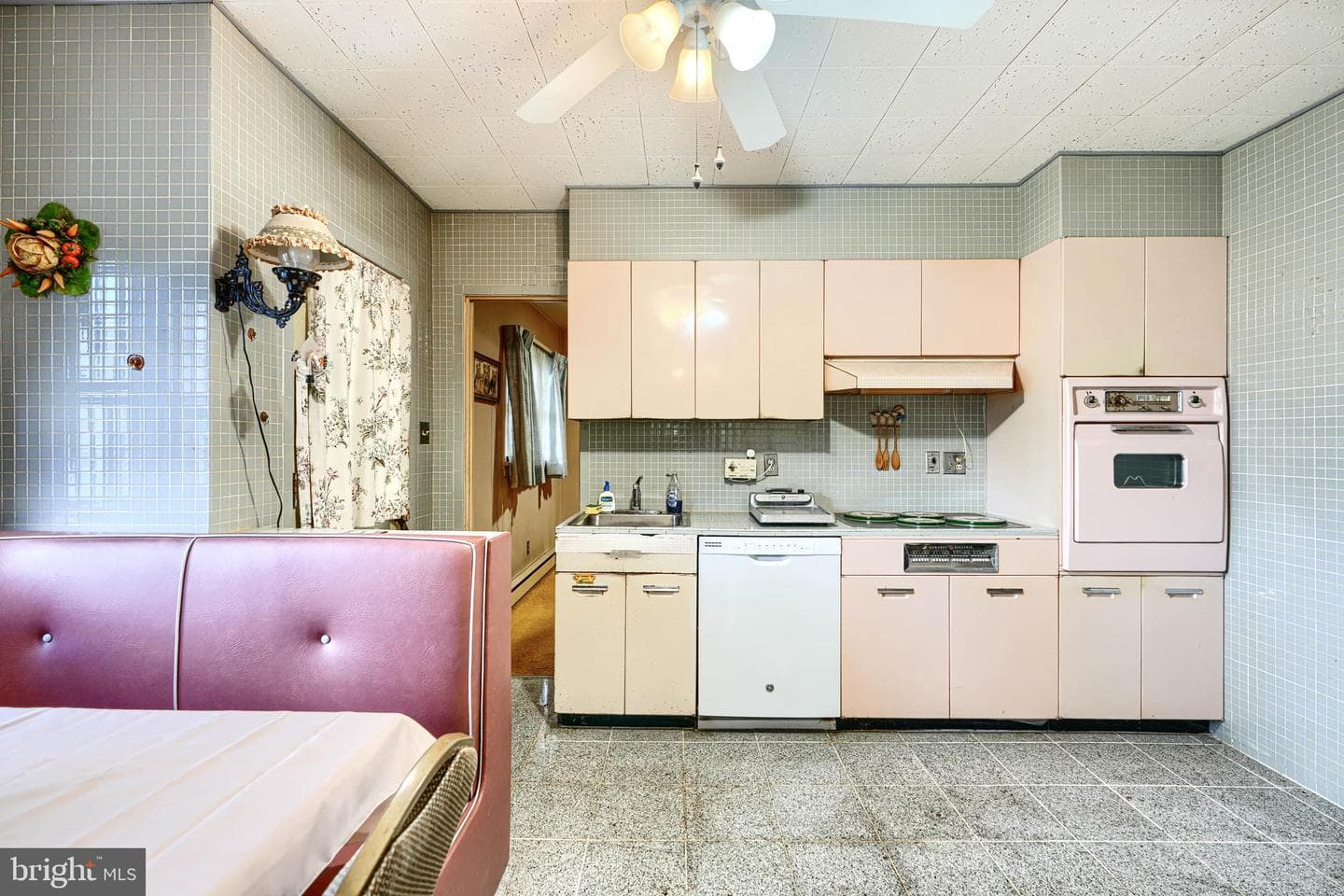 1817 Rock Spring Road photo 26