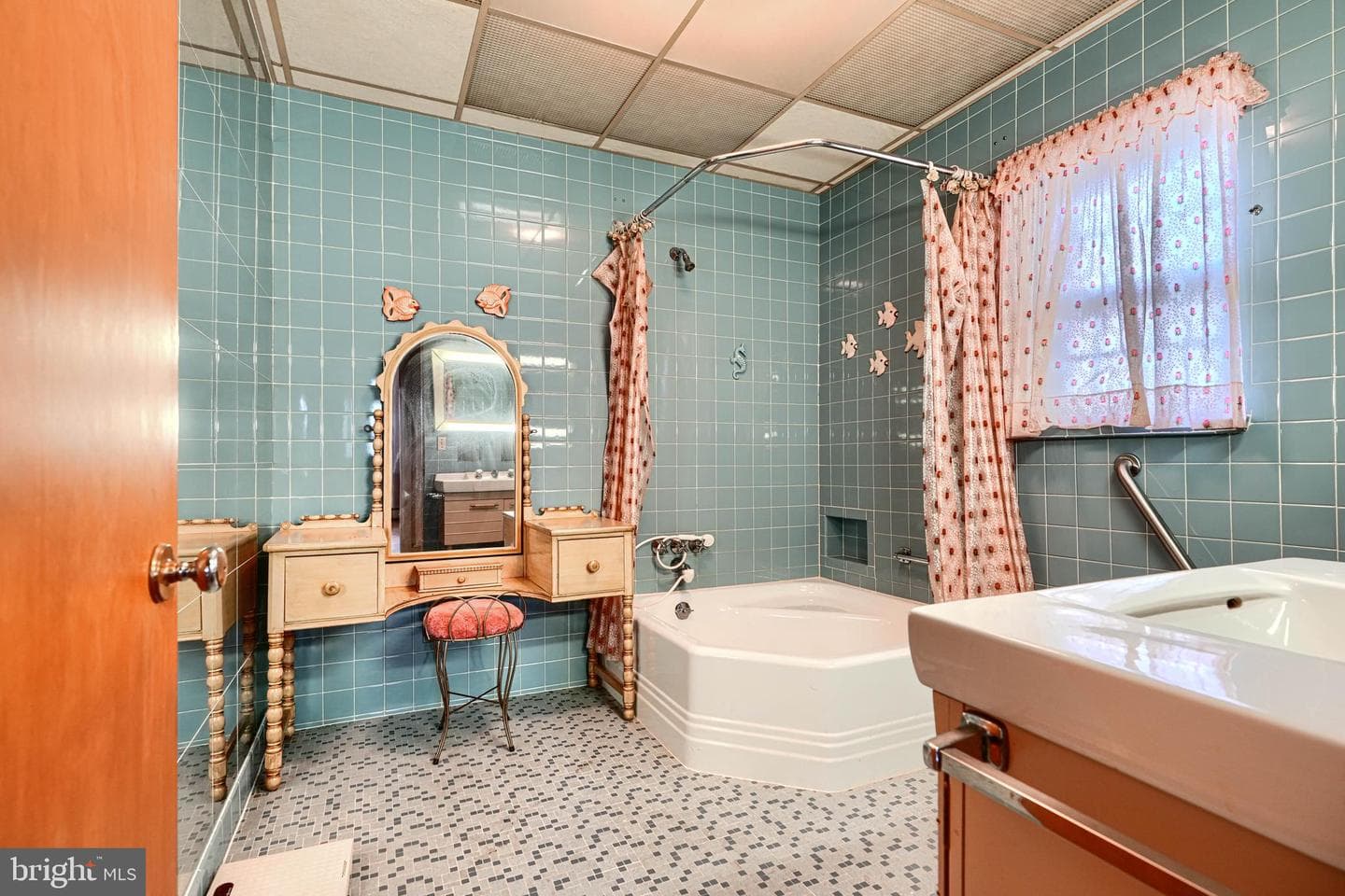 1817 Rock Spring Road photo 48