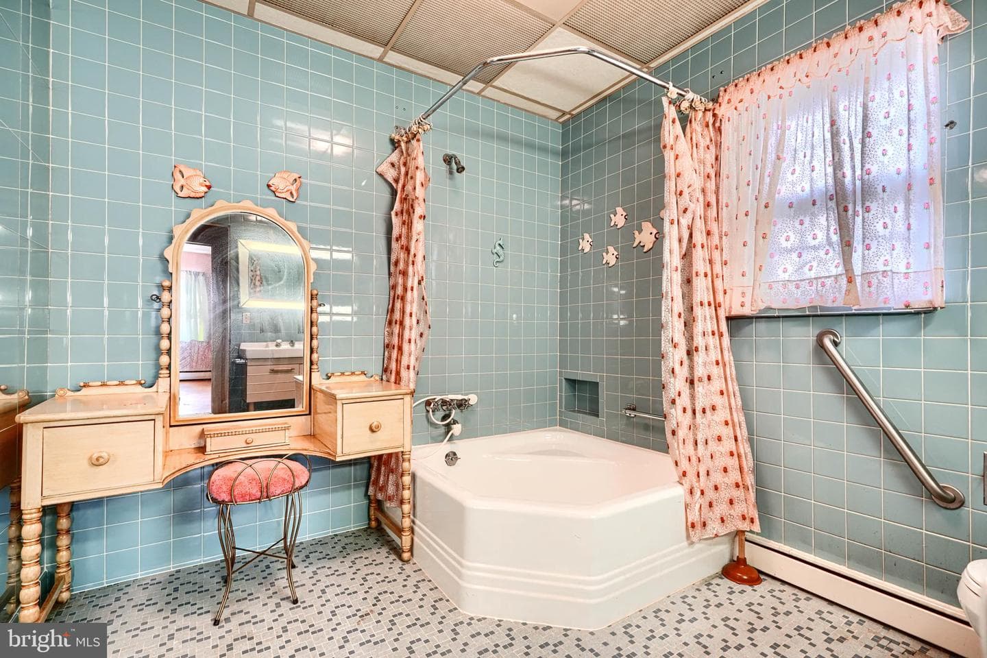 1817 Rock Spring Road photo 49