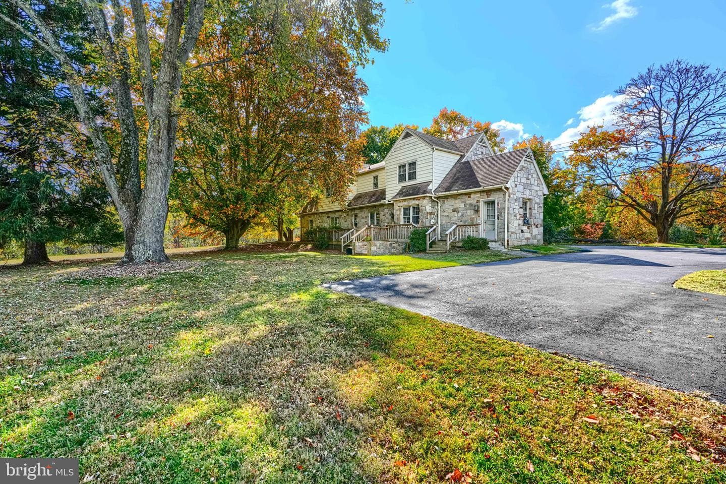 1817 Rock Spring Road photo 5