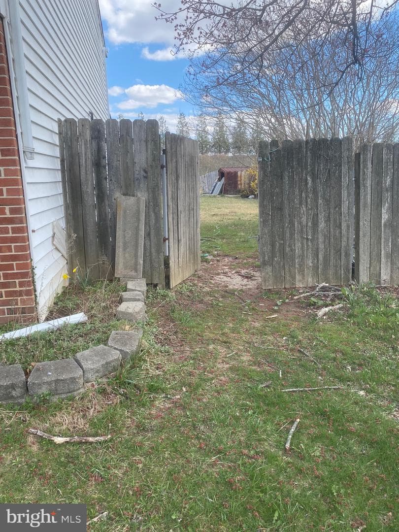 225 Haverhill Road photo 2