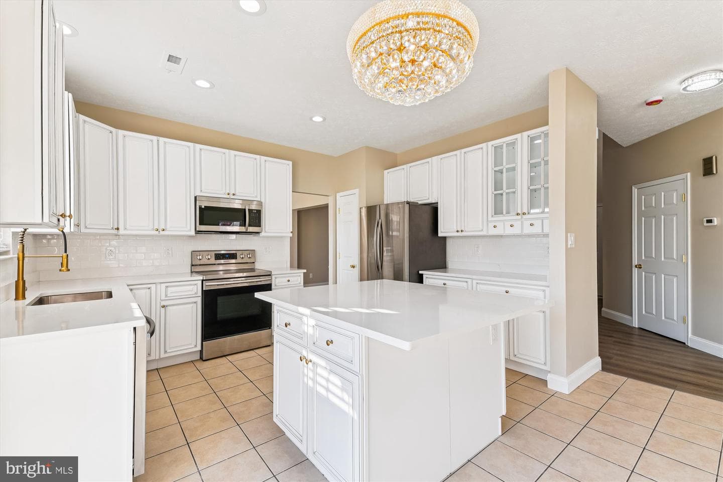 1375 Tralee Circle photo 6