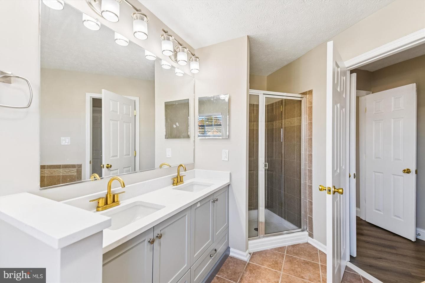 1375 Tralee Circle photo 8