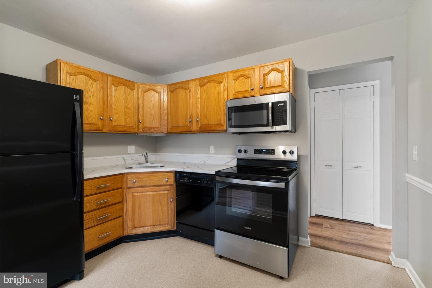 240 Crocker Drive #240-F photo 23