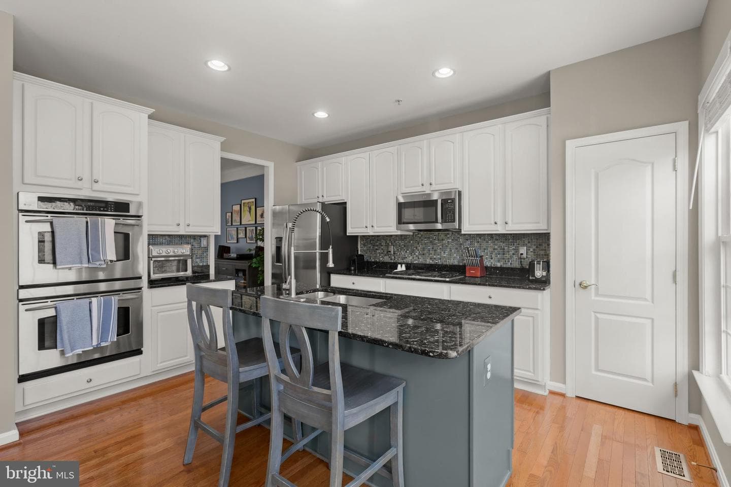 916 Creek Park Road photo 3