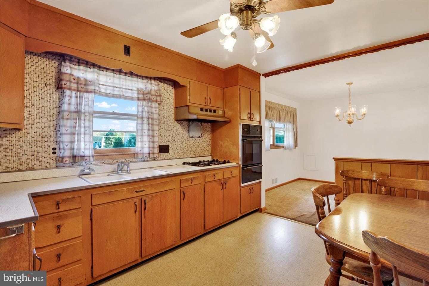 1505 Southview Road photo 10