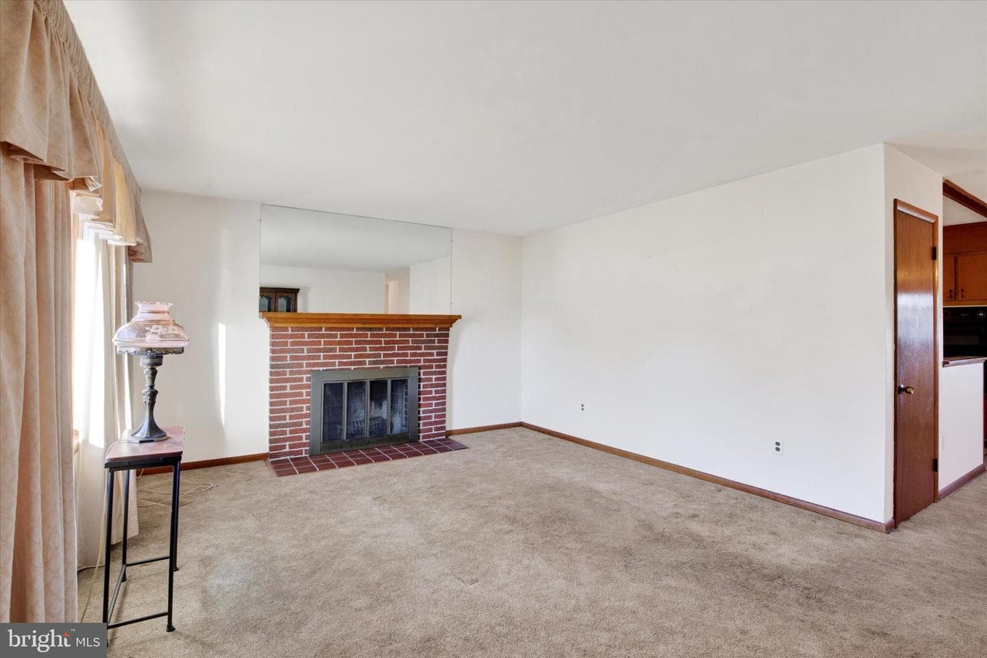 1505 Southview Road photo 4