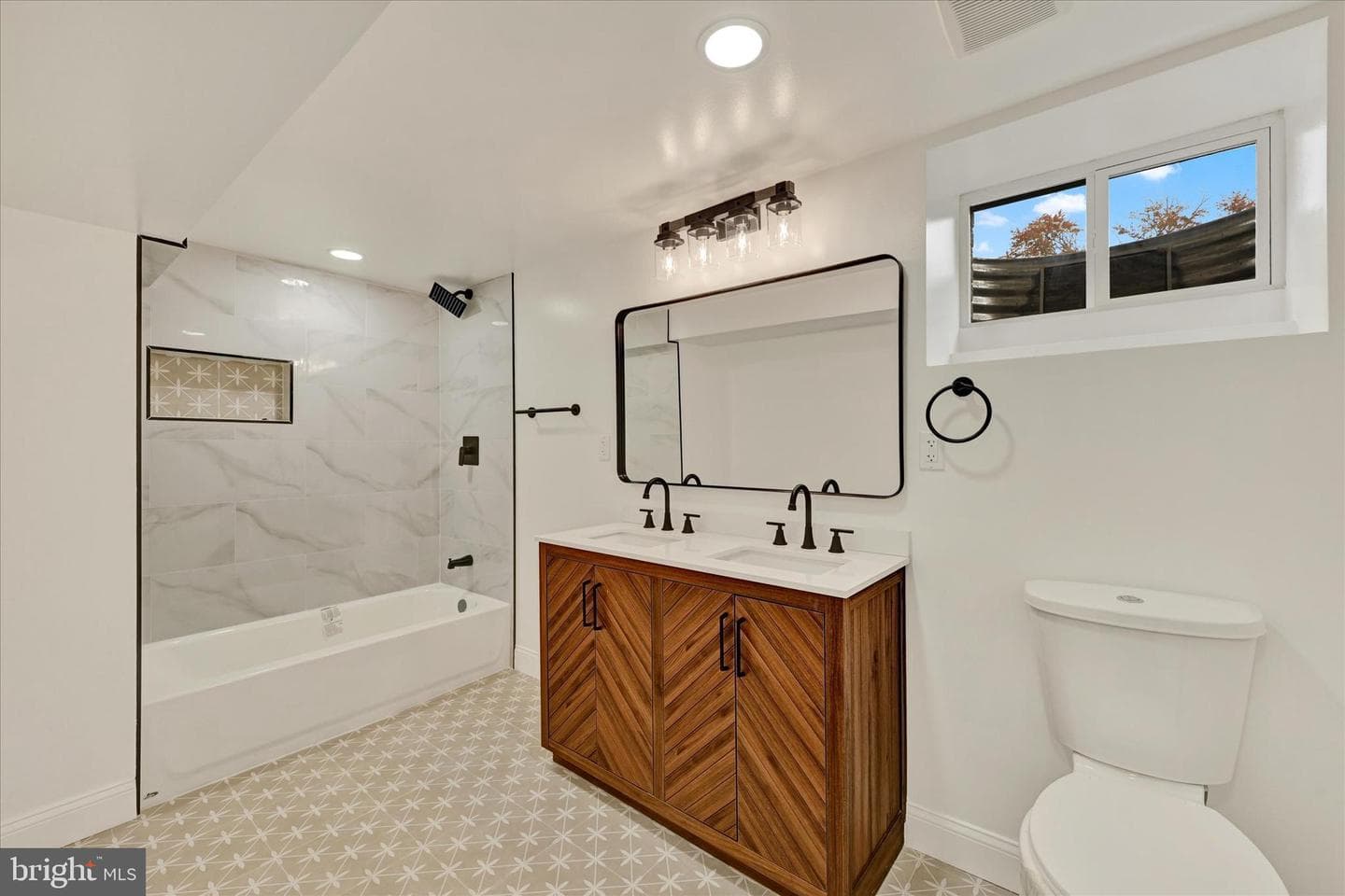 2300 Shannon Road photo 26