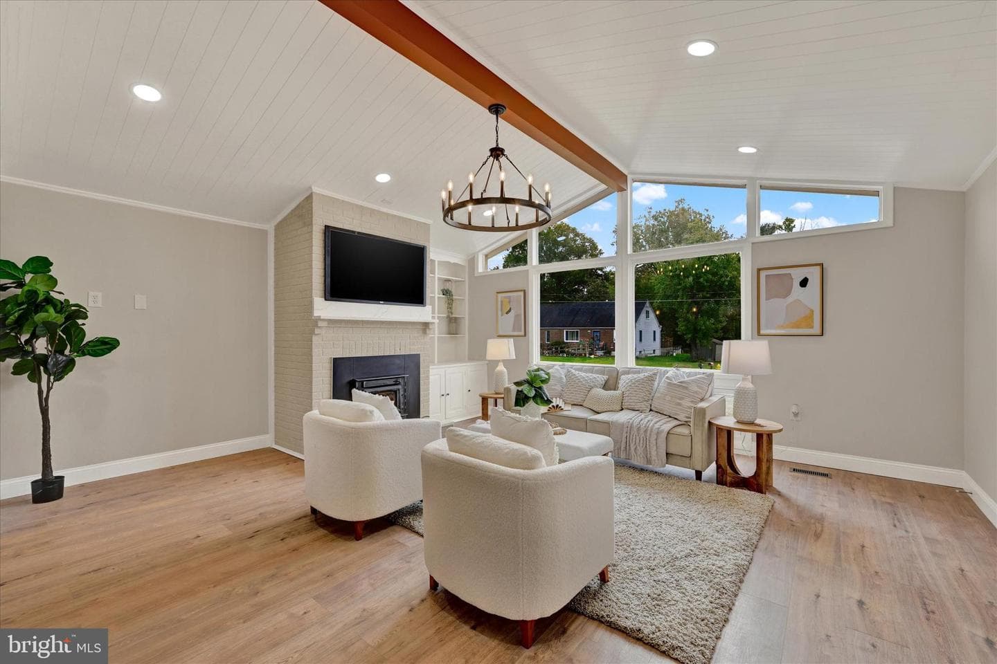 2300 Shannon Road photo 5