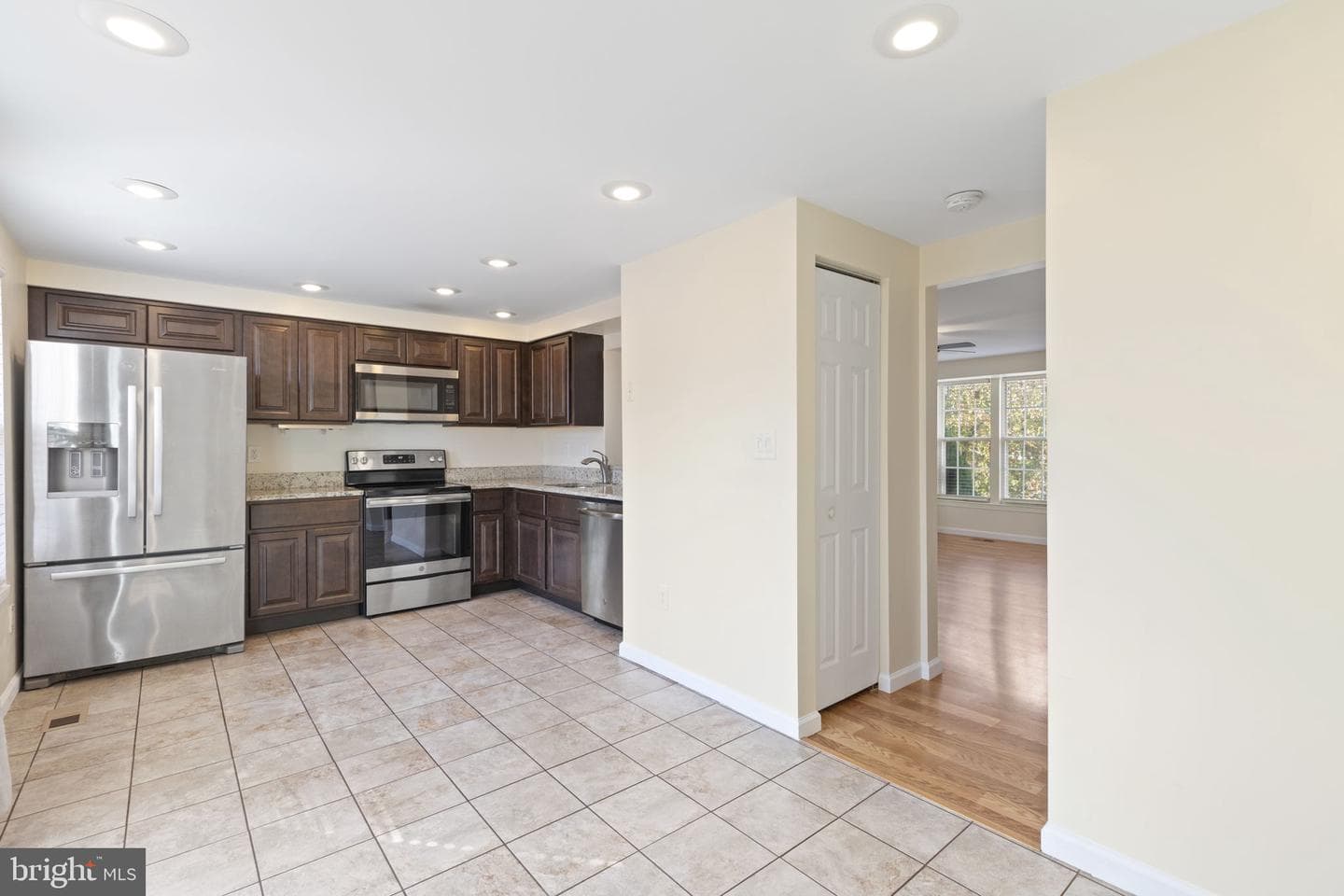 2727 Beckon Drive photo 6