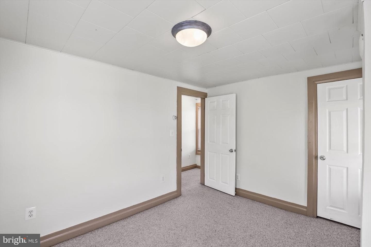 1578 Main Street photo 22