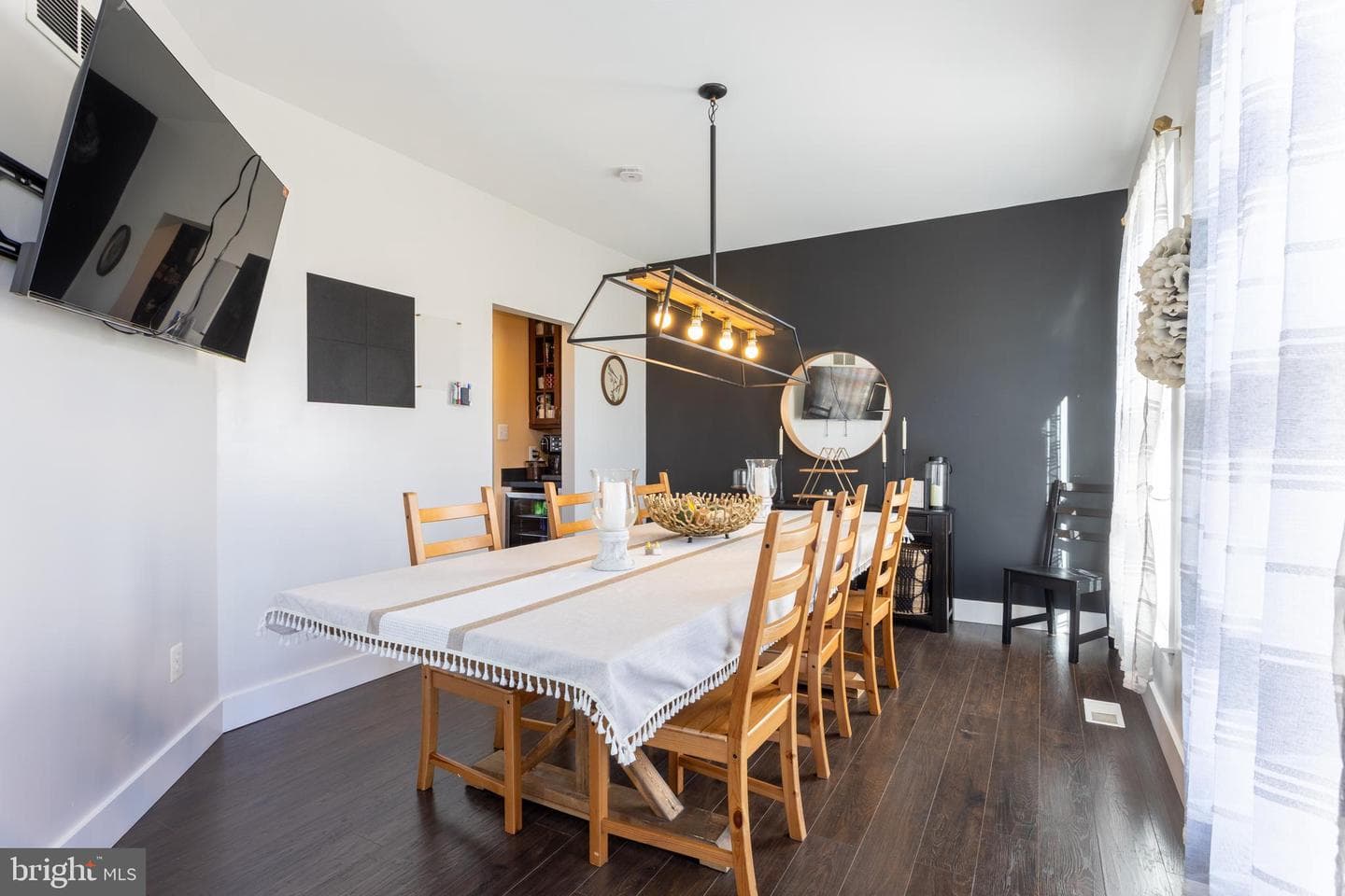 4210 Graceton Road photo 5