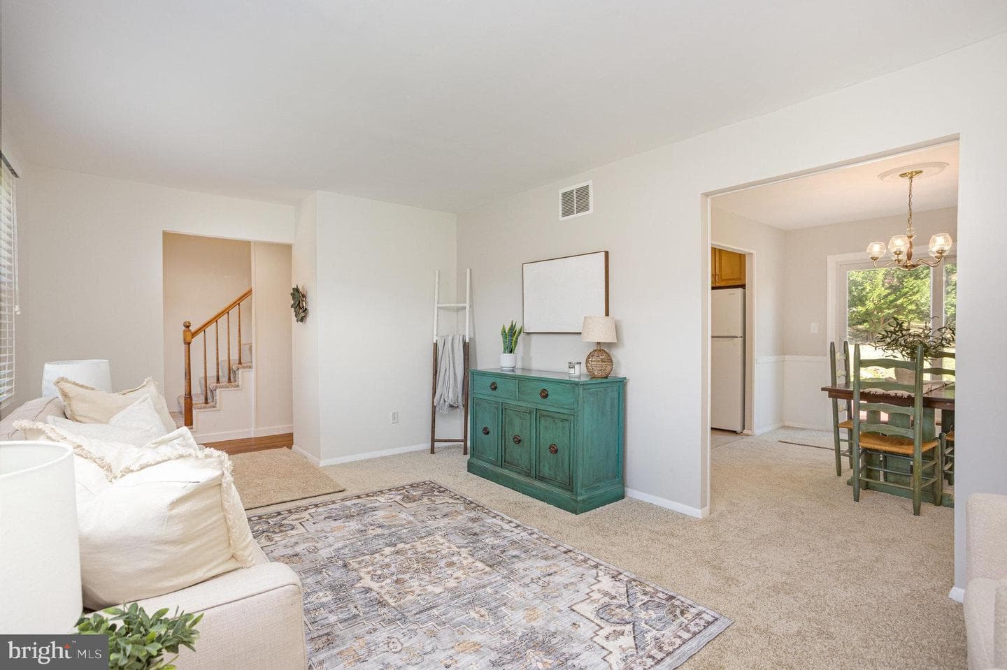 4 Ashley Way photo 4