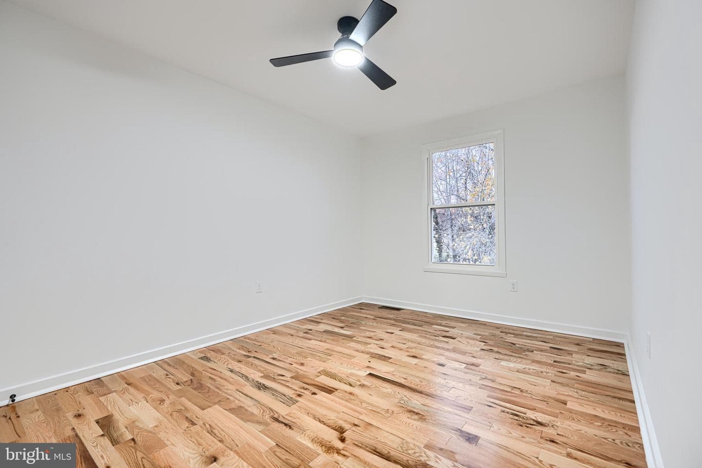 131 Farm Road photo 24
