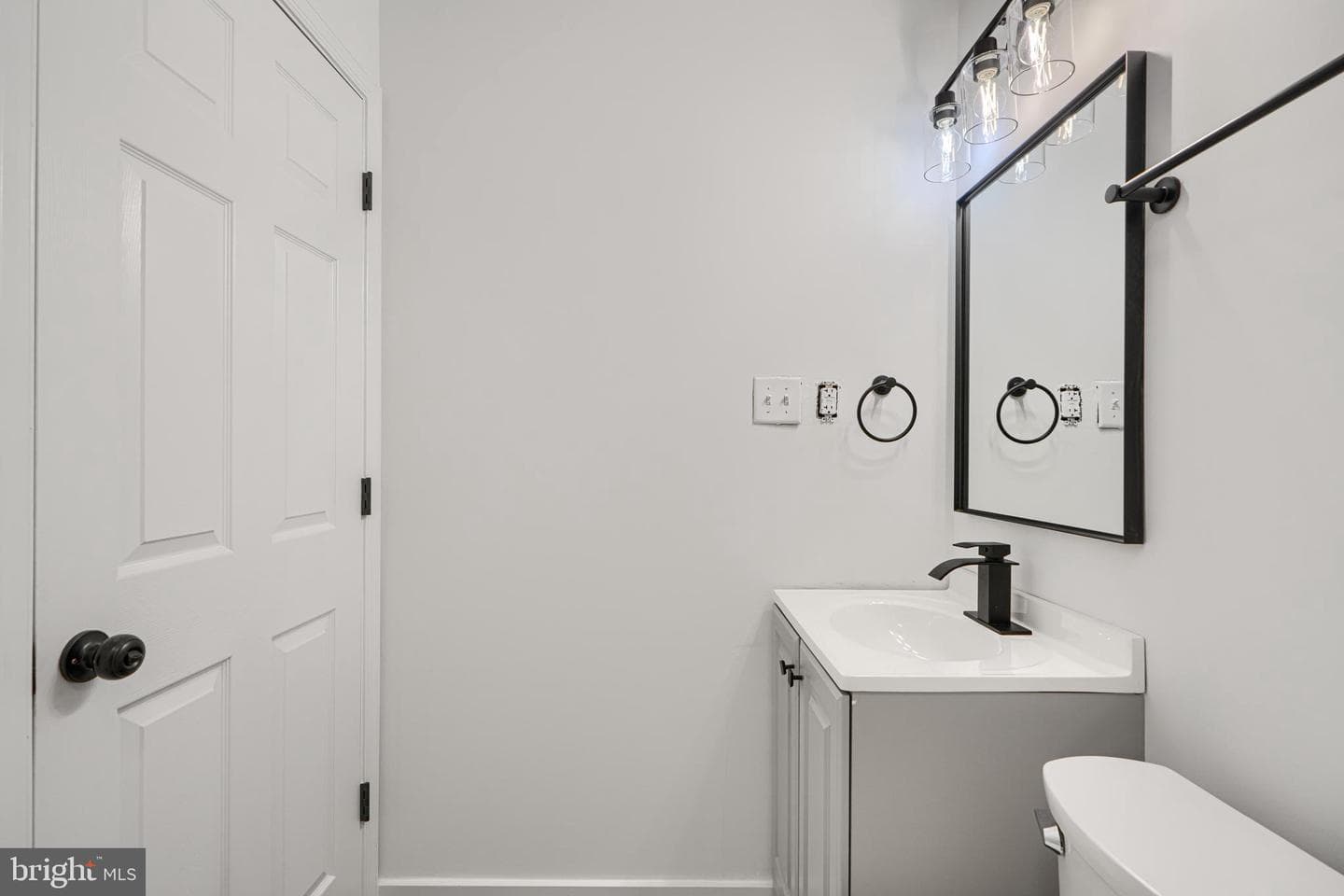 131 Farm Road photo 29
