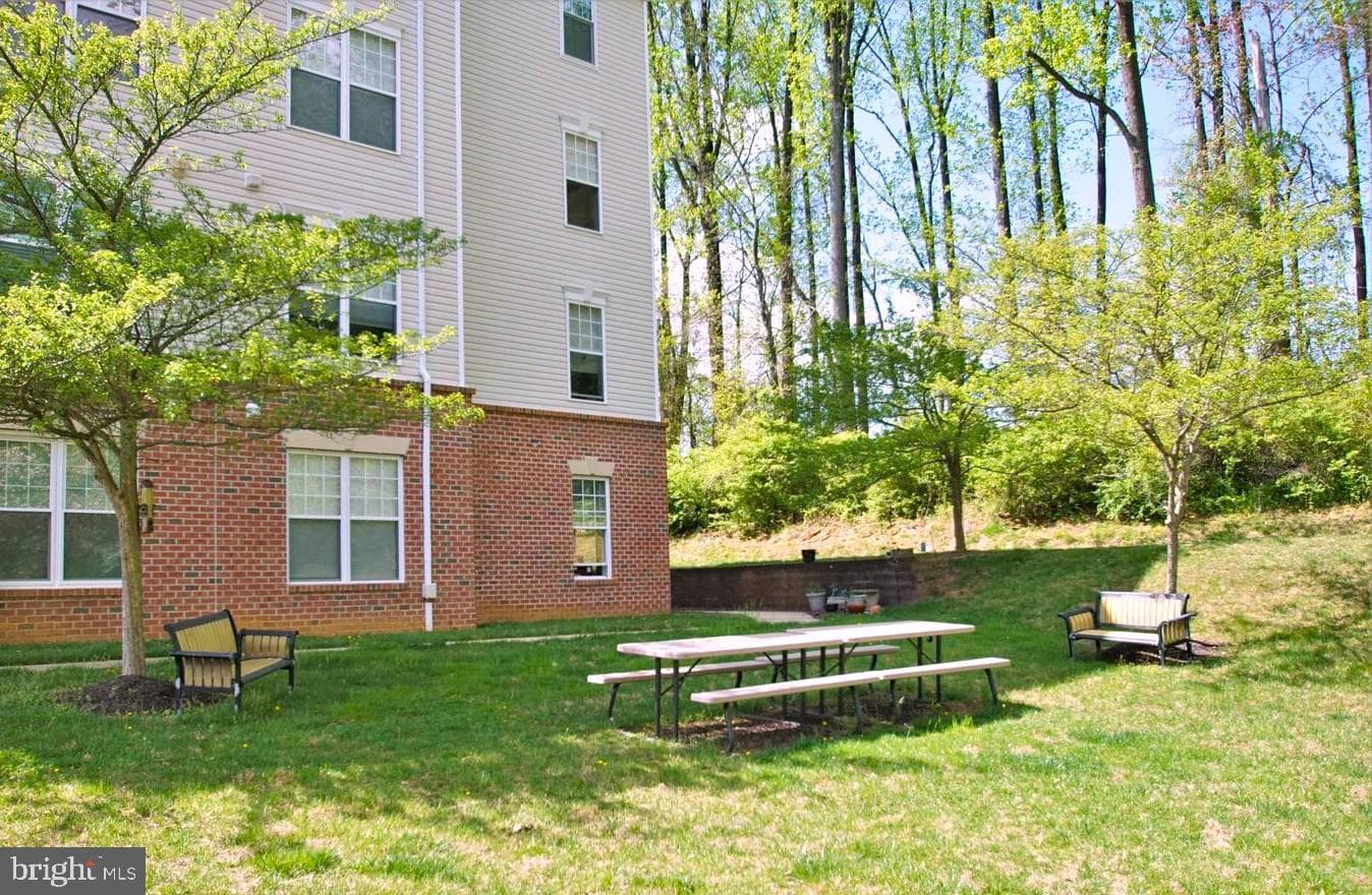 301 Tiree Court #303 photo 2