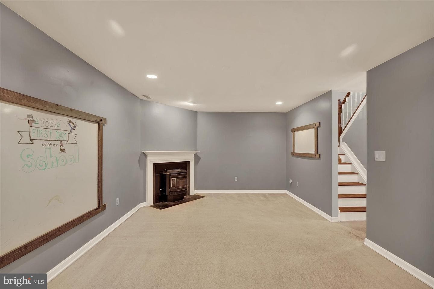 919 Buckland Place photo 25
