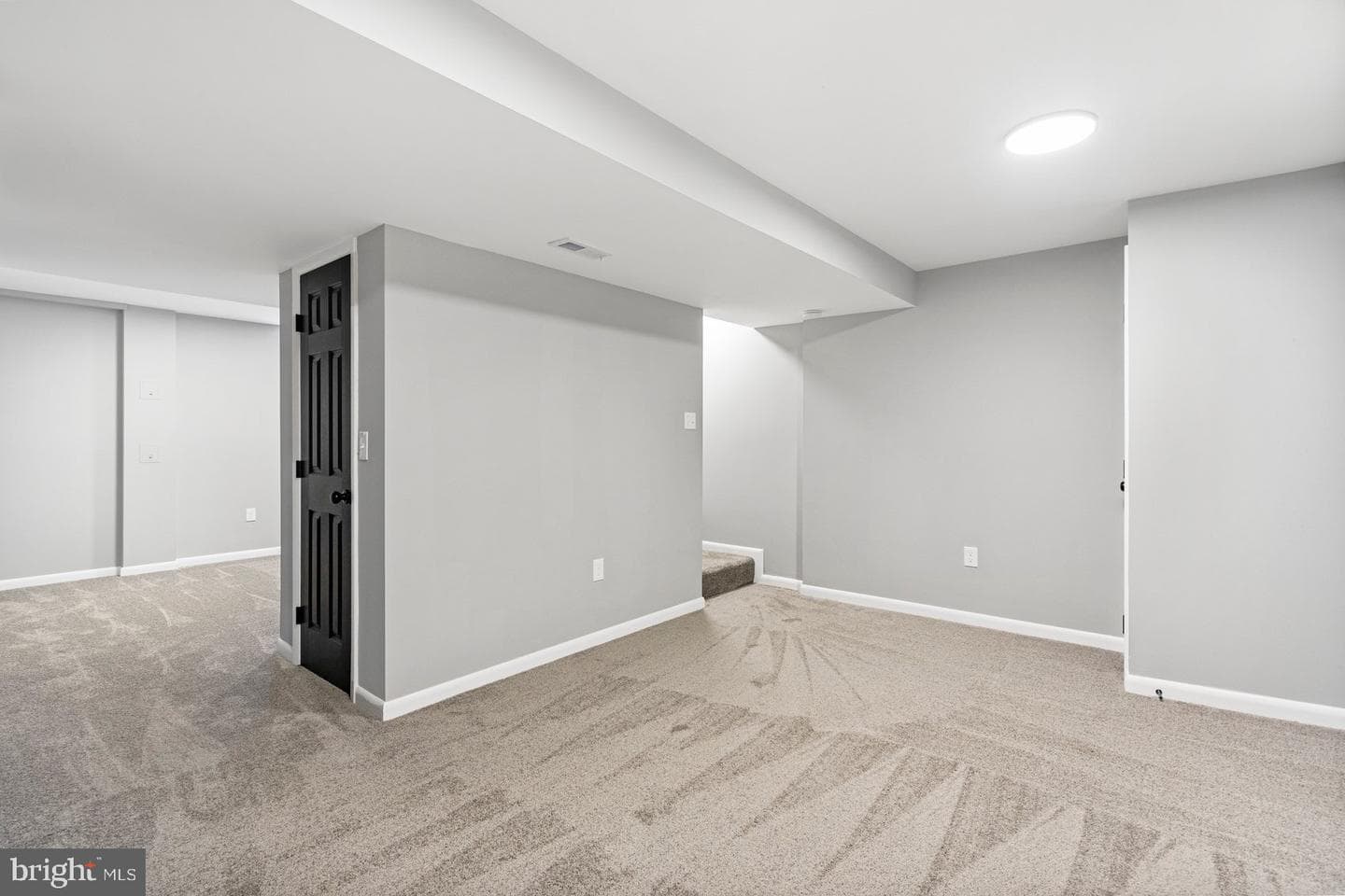 770 Custis Street photo 16