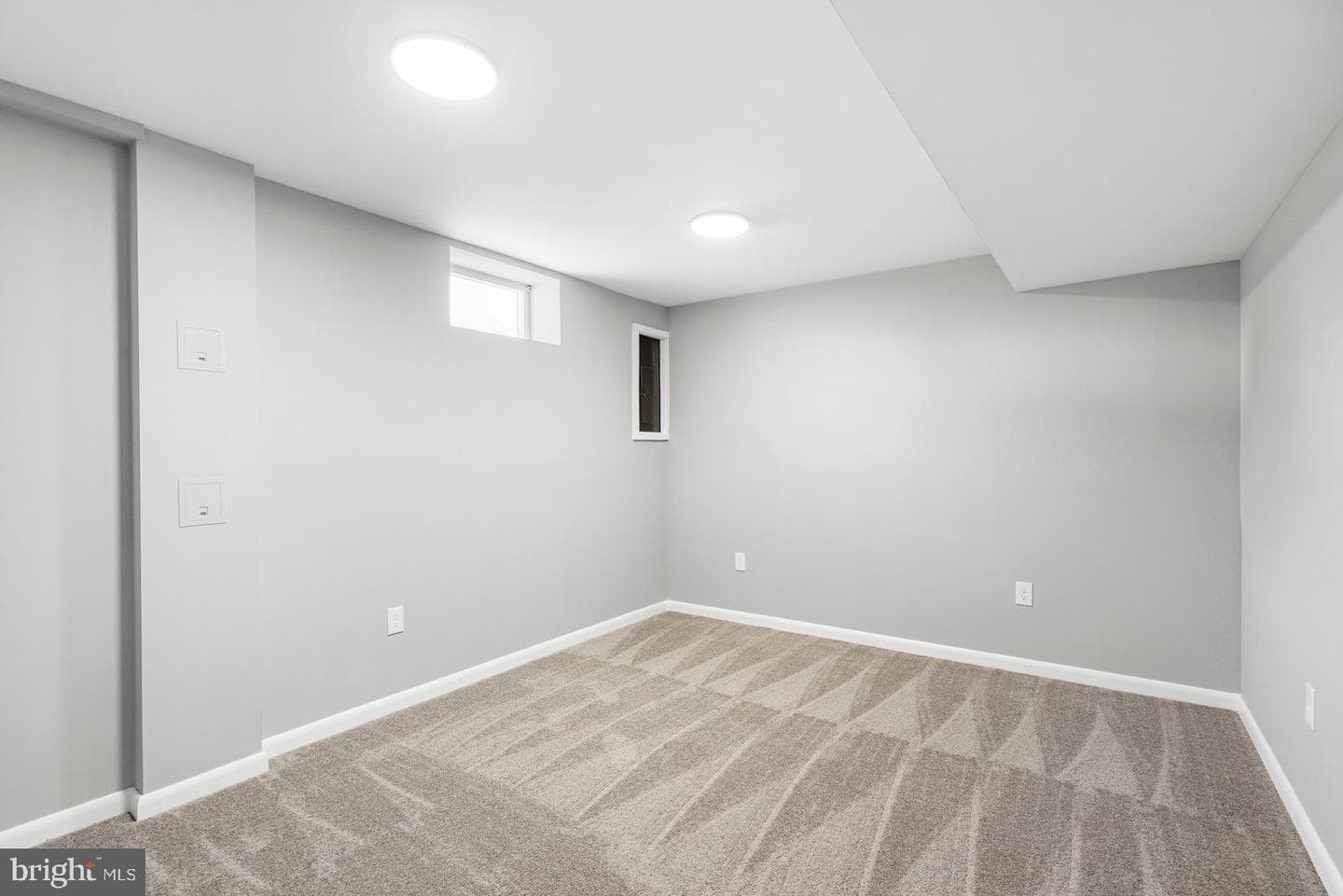 770 Custis Street photo 17