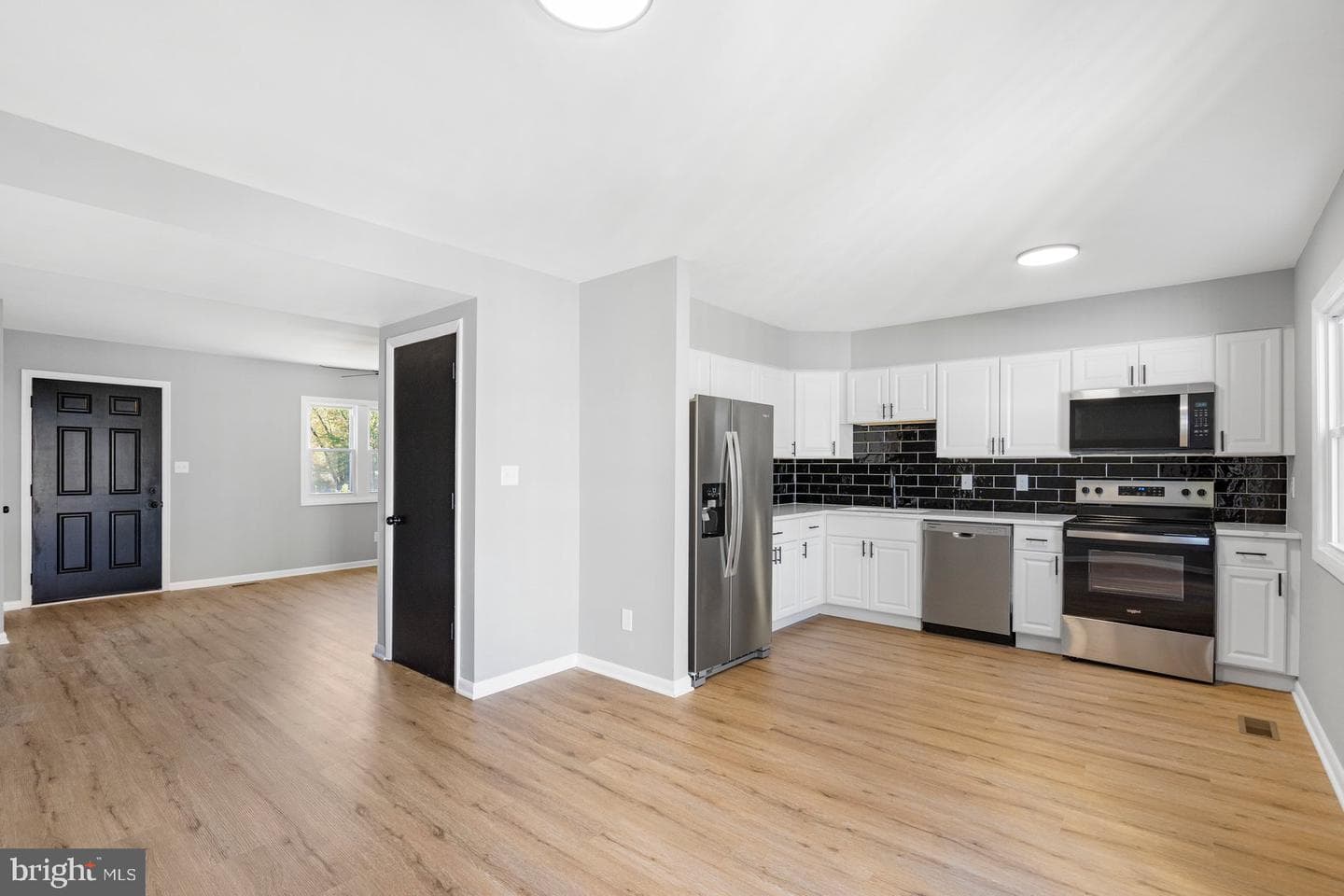 770 Custis Street photo 6